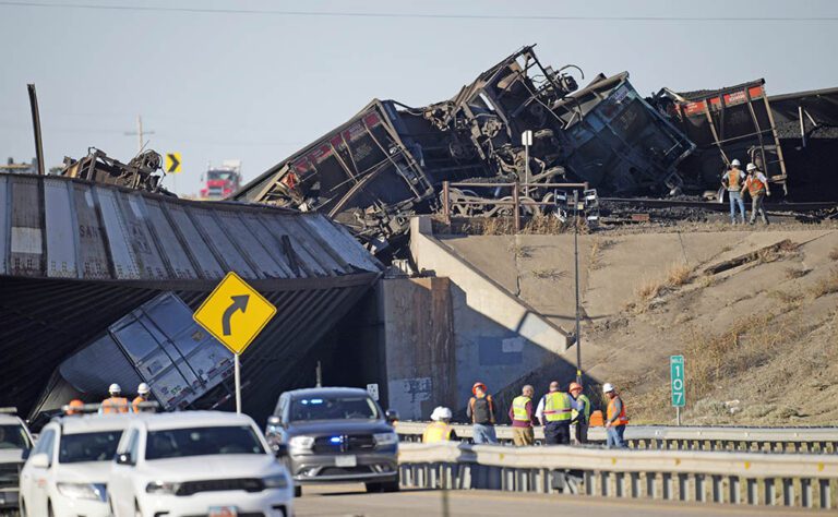 Stretch of I-25 to remain closed for days as debris from train derailment is cleared