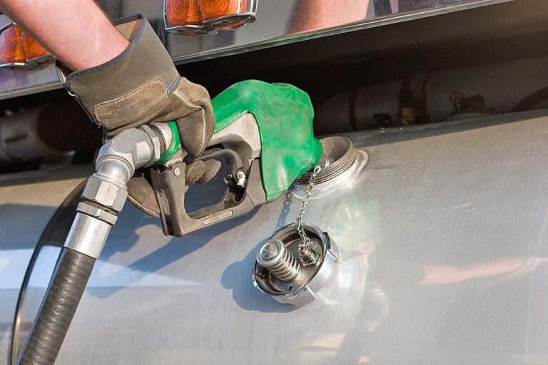 Average US diesel prices see slight dip