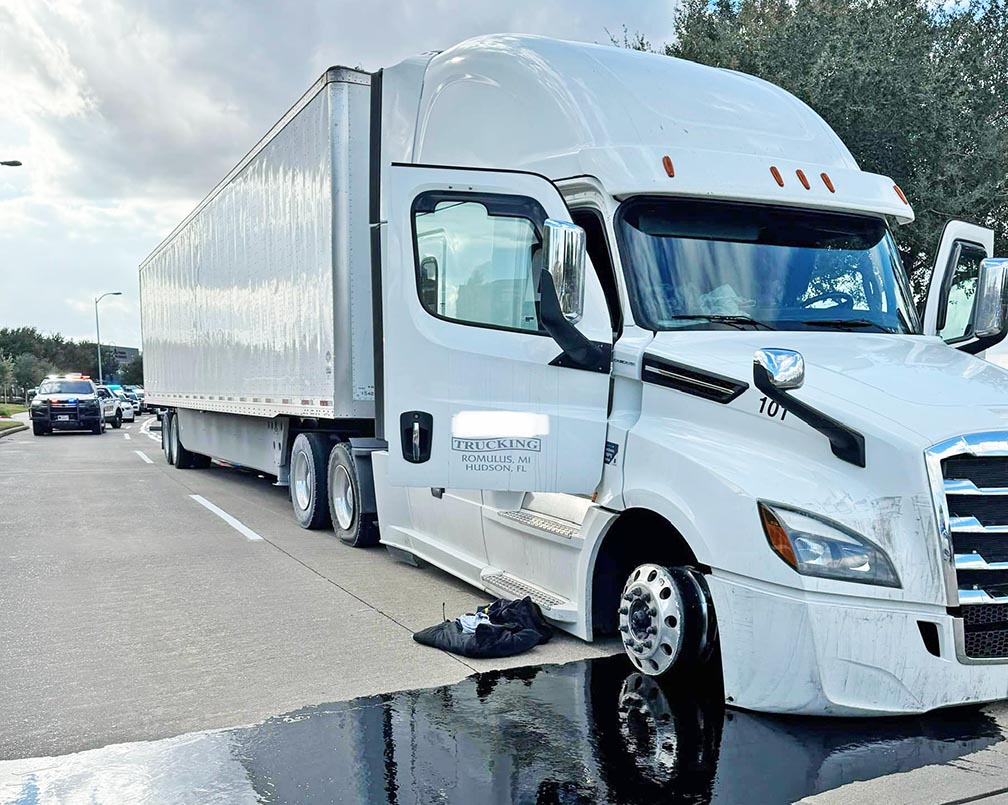 Big rig chase in Houston area ends with driver's arrest - TheTrucker.com