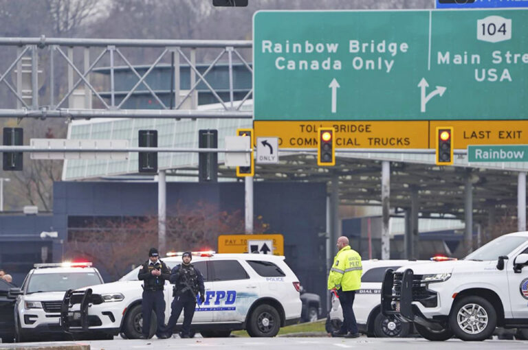FBI ends investigation of car wreck at Niagara Falls bridge, no indication of terrorism