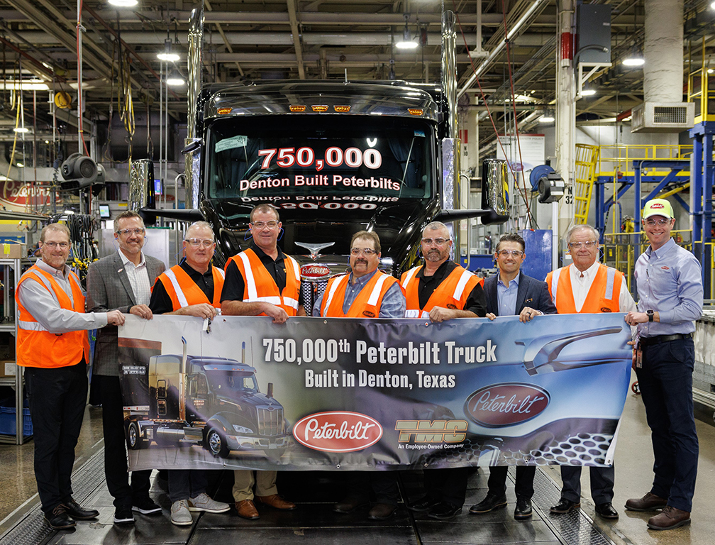 Peterbilt’s Denton plant celebrates milestone production of 750,000th