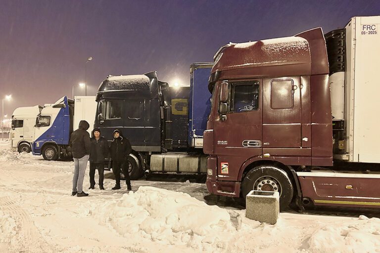 Polish truck drivers continue to block Ukraine border, impact war efforts