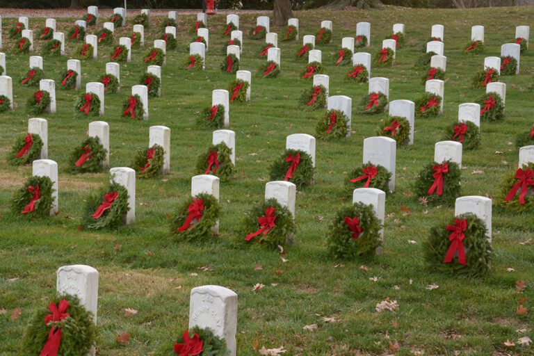 J.B. Hunt participates in 10th Wreaths Across America