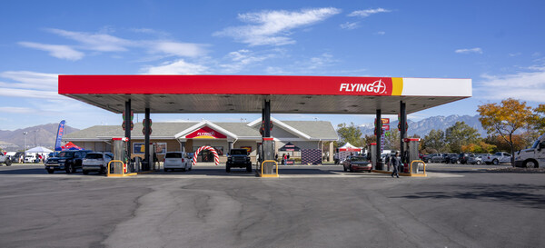 Haslam family sells remaining shares of Pilot Travel Centers