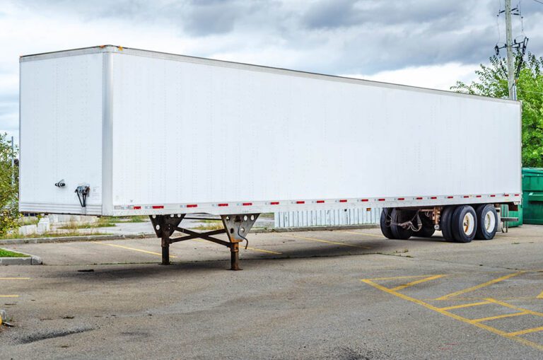 Company dry van haulers saw best weekly salaries in ’23, Fleet Intel reports