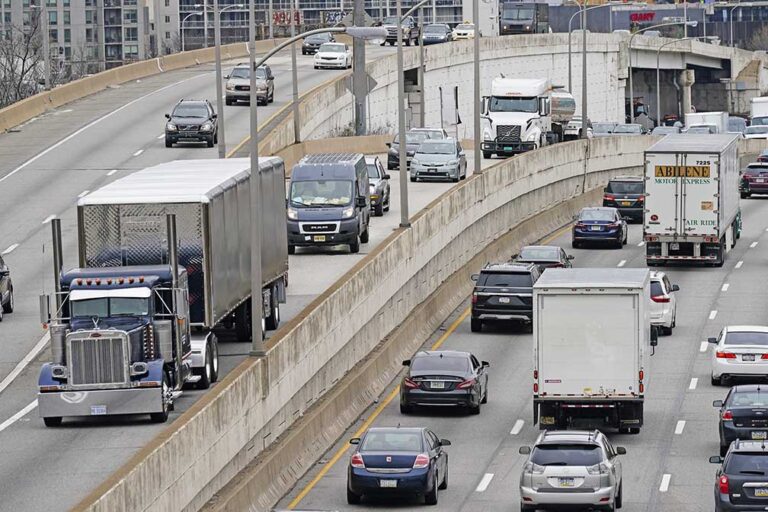 EPA sets strict emissions standards for heavy-duty trucks, buses in bid to fight climate change
