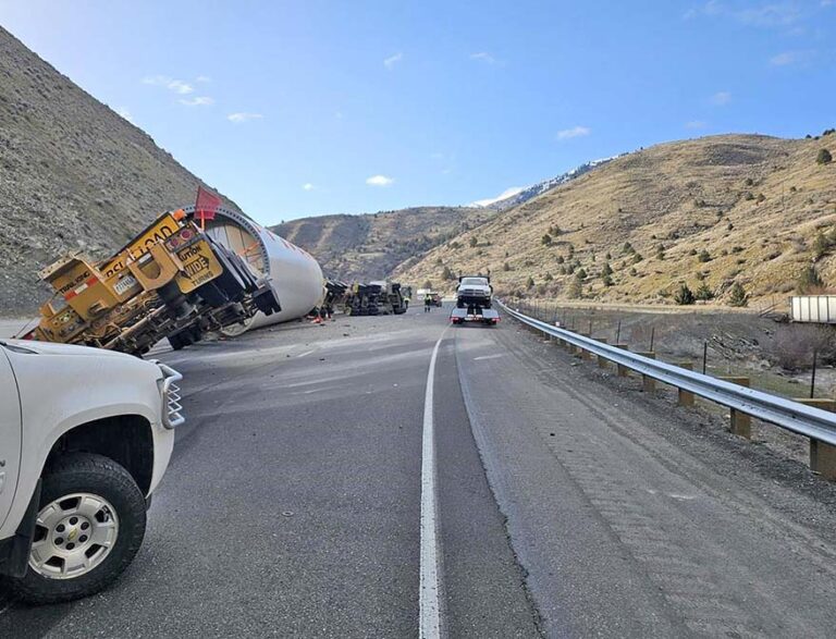 Rig hauling oversize load flips in Oregon