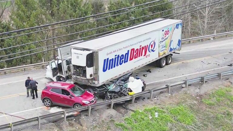 5 dead, including infant, after car smashes into big rig in Pennsylvania