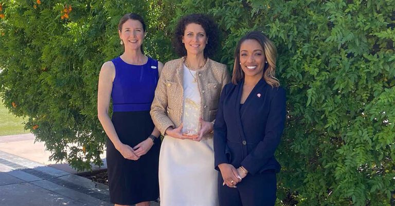 Sarah Ruffcorn chosen for 2024 Distinguished Woman in Logistics Award