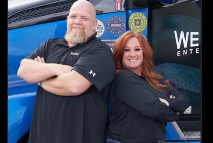 Werner drivers Gina and Steve Jones honored with TA Citizen Driver Award