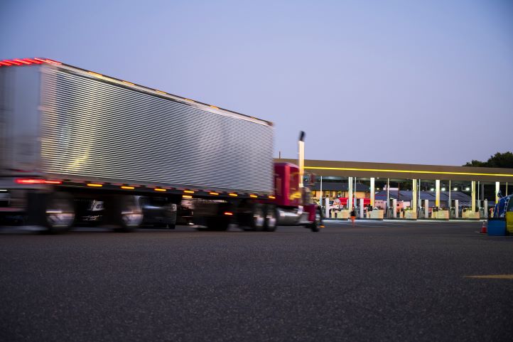 Average US diesel prices are again above $4 per gallon