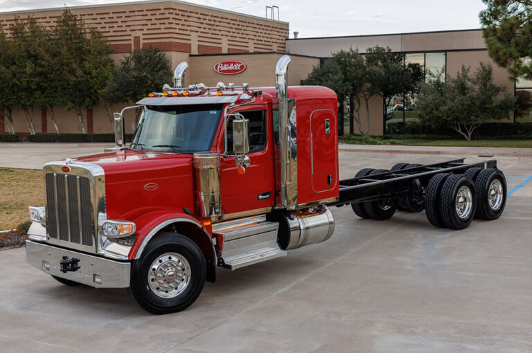PACCAR Parts introduces new line of Peterbilt Model 589 accessories