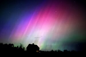 AP Northern Lights Maine May 10
