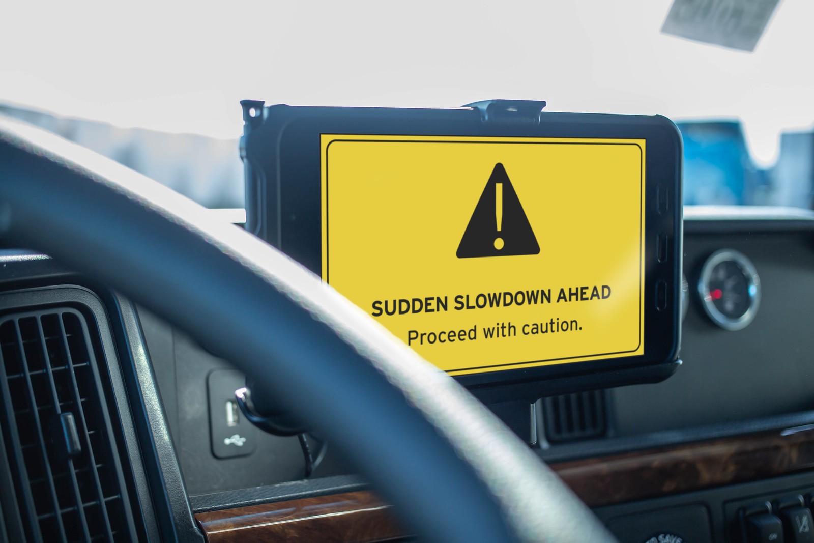 Real-time traffic slowdown alerts set to aid Texas truck drivers 