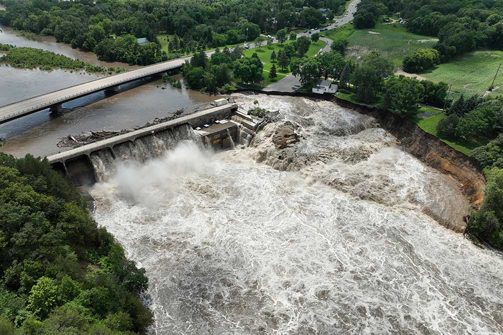 More rain possible in deluged Midwest as flooding kills 2, causes water ...