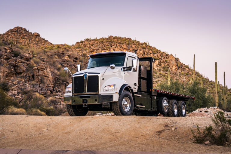 Kenworth T880E: The industry’s first vocational Class 8 battery-electric truck
