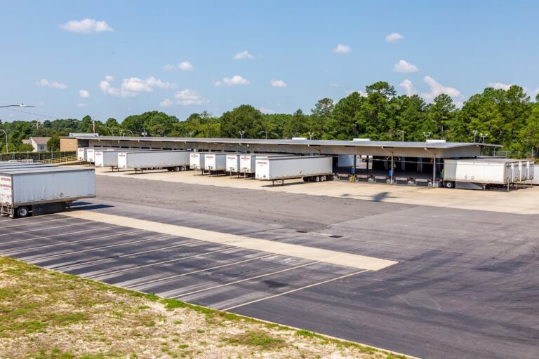 Southeastern Freight Lines marking 40 years at 2 facilities