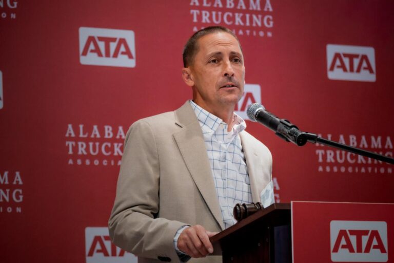 Alabama Trucking Association hires former senior FMCSA official Clinton Seymour