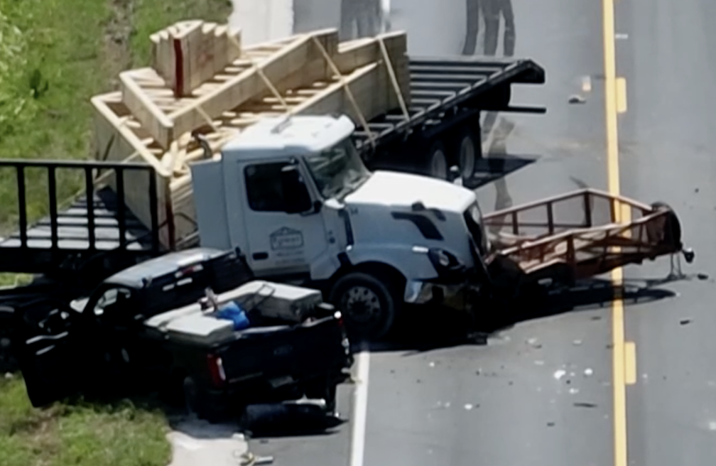 Road workers injured after being struck by semi truck in Illinois ...