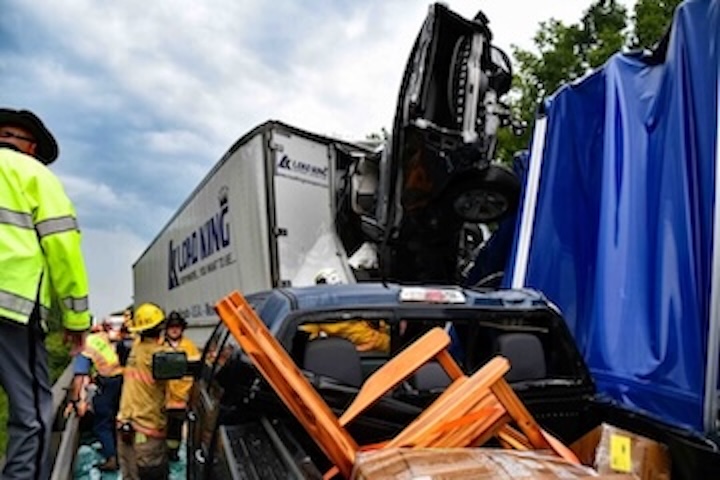 First responders honored for work in South Carolina crash that involved 6 big rigs