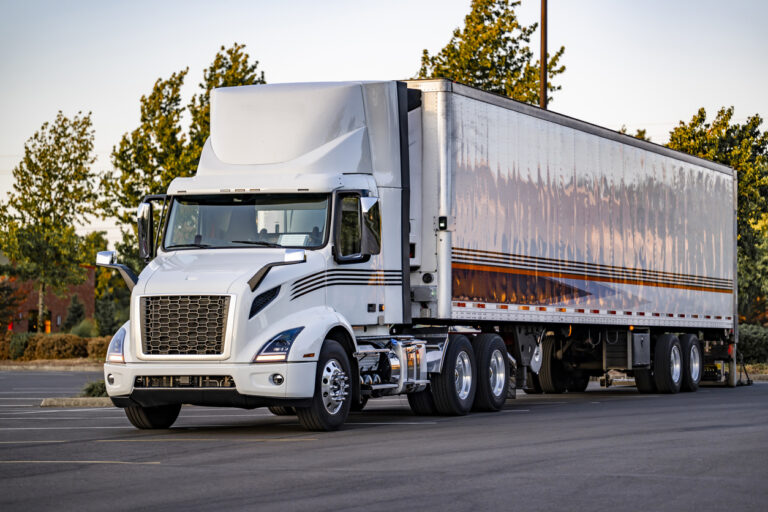 ACT: Class 8 orders down for eighth consecutive month y/y