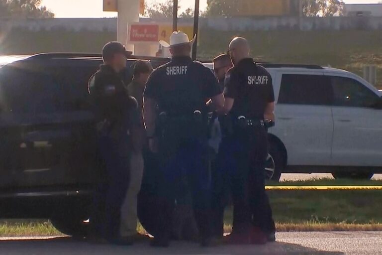 2 children dead, 2 others in critical condition after shooting at Texas truck stop