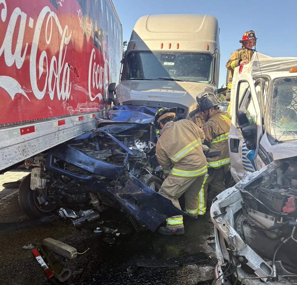 First responders rescue driver in 5-vehicle crash on I-20 involving 3 ...