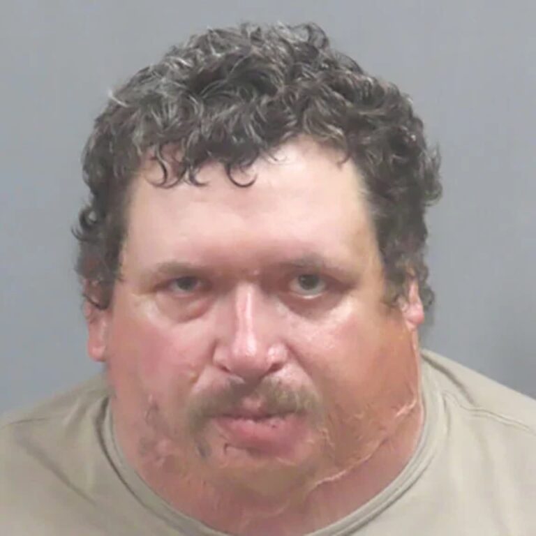 Truck driver tells police, ‘I may have dozed off’,  charged with 3 counts of manslaughter after Missouri fatality