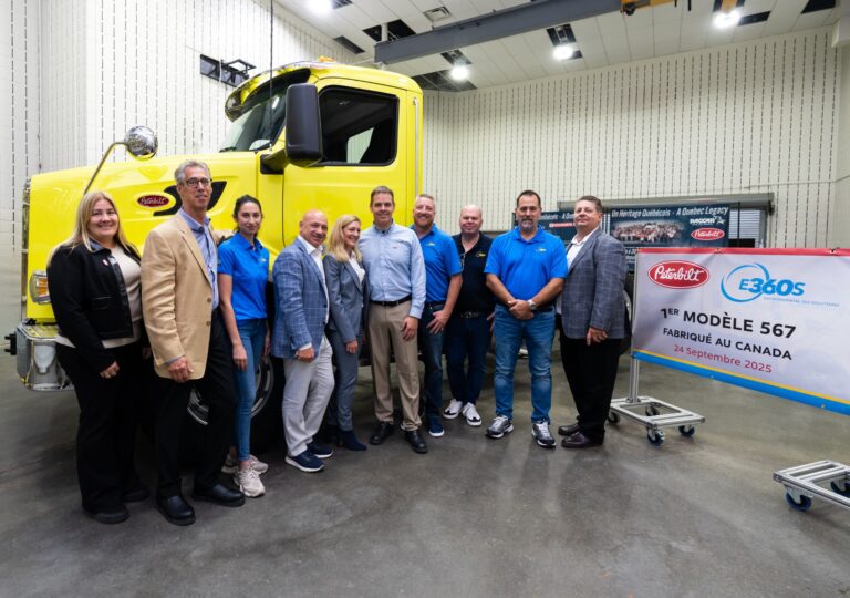 Peterbilt delivers first Model 567 built in Canada to Environmental 360 Solutions