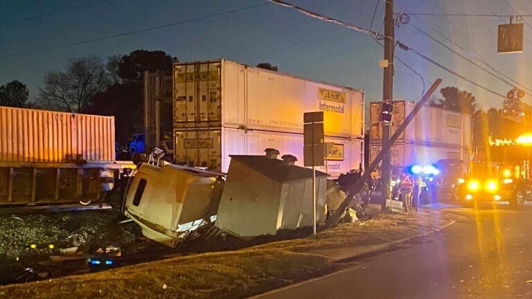 Semi crashes into train in metro Atlanta
