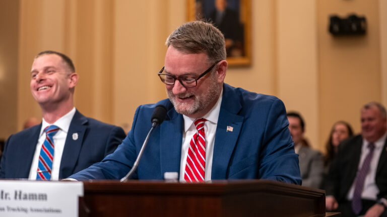 ATA urges Congress to strengthen veterans’ career pathways to trucking