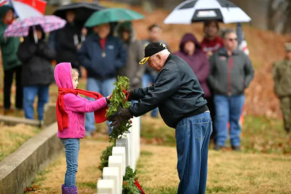 Interstate partners with Wreaths Across America