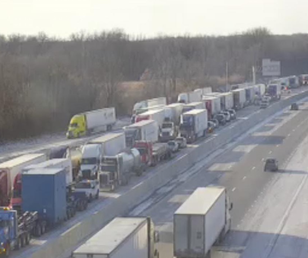 Trucker dead in Indiana crash involving 3 big rigs