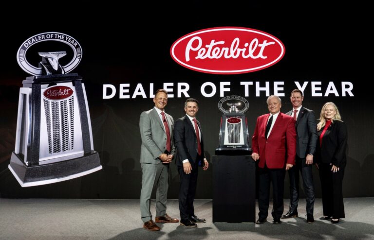 Peterbilt recognizes Allstate Peterbilt as the North American Dealer Group of the Year