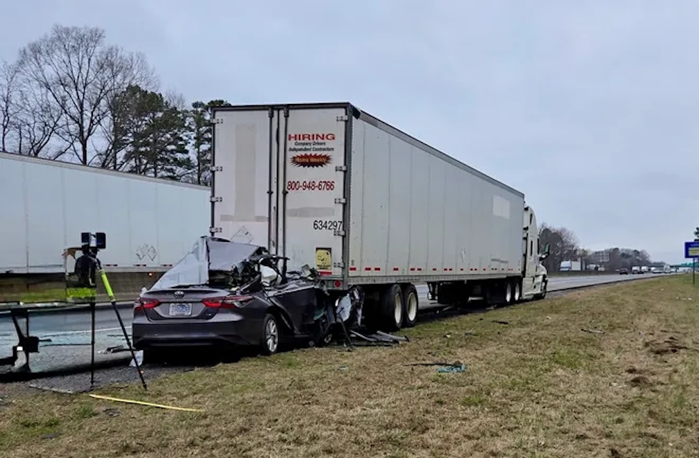 One man dead after crash with 18-wheeler in North Carolina