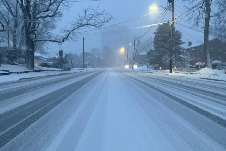 Blizzard warnings cascade across East Coast as winter storm hits