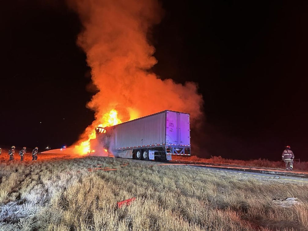 Wyoming police identify 2 dead in fiery crash