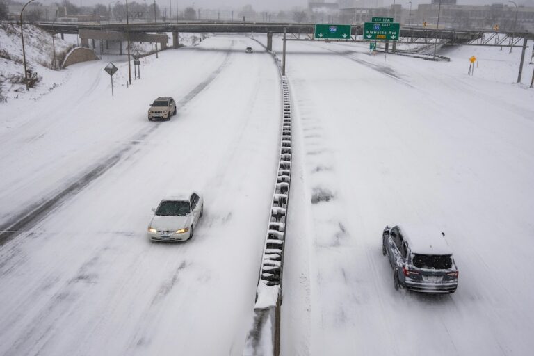 Severe storms pummel parts of US with snow and high winds and raise tornado threat