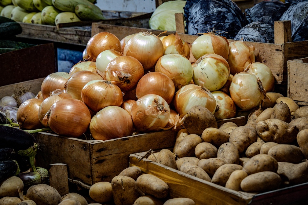 Florida man accused of cooking up schemes with potatoes and oninions