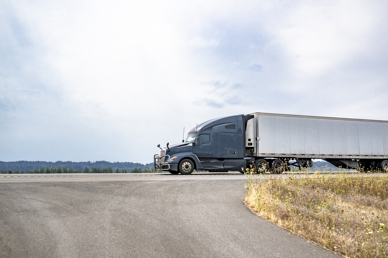 DAT: Diesel price shock adds to trucking’s woes