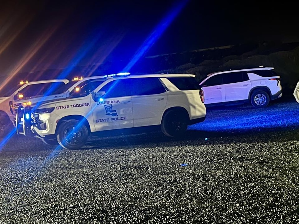 Louisiana law enforcement talks with commercial drivers about safety on the highway