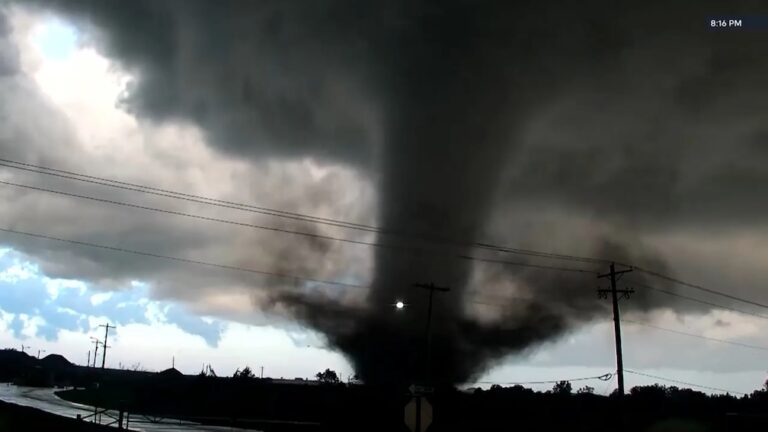 Tornado barrels through Oklahoma, damaging homes and shutting down roads