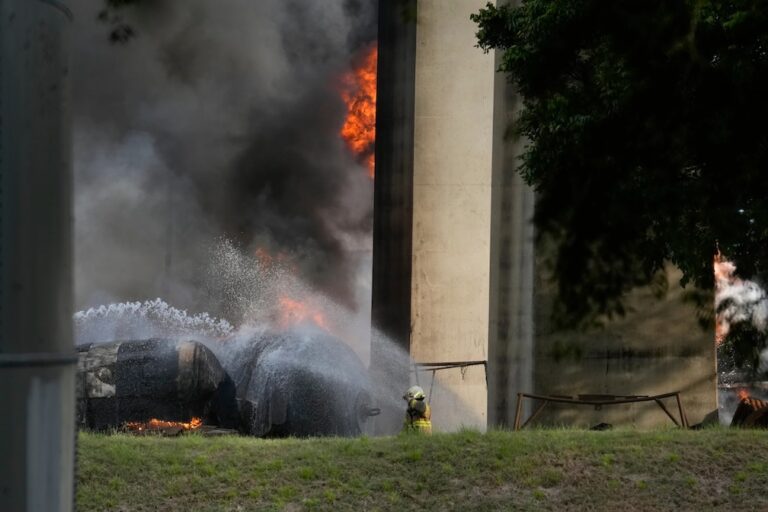 Bridge over Panama Canal closed after a truck explosion kills 1 person