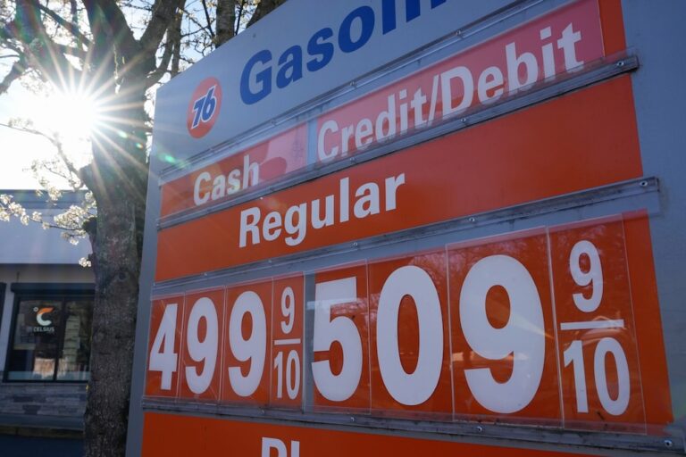 Oil prices rebound, jumping up nearly $2 a barrel