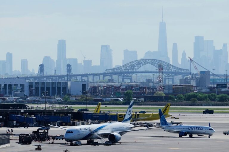 United flight landing in Newark strikes pole on New Jersey Turnpike, damages delivery truck