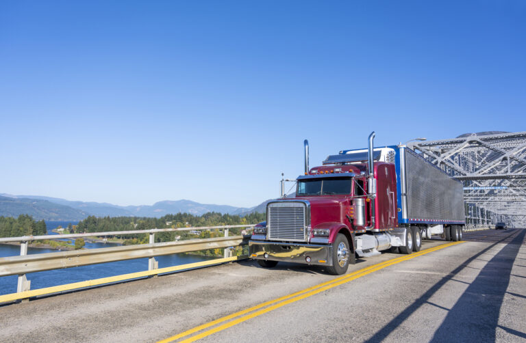 DAT: Roadcheck week tightens capacity sharply, lifts spot rates across the board
