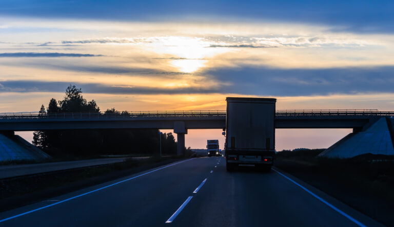 Truckstop, FTR: Spot rates skyrocket during International Roadcheck