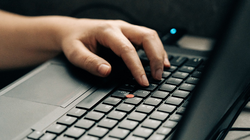 3 Identity theft signs web