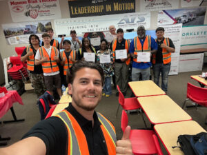 Enrique Selfie web