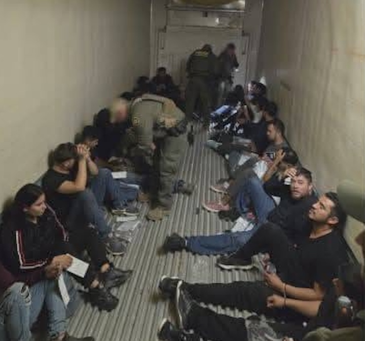 CBP agents, local deputies find 20 illegal aliens in big rig trailer in Texas